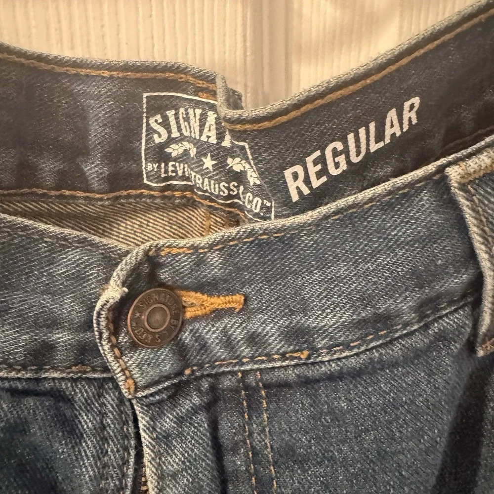 Levi's Signature Mens S67 Athletic Jeans Size 36 x 30 Dark Wash Stretch (36x28)‎
